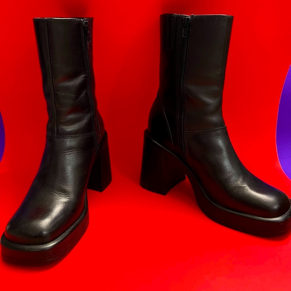 Steve Madden Fantsie women’s boot size 7.